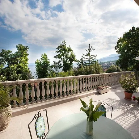 Garden *